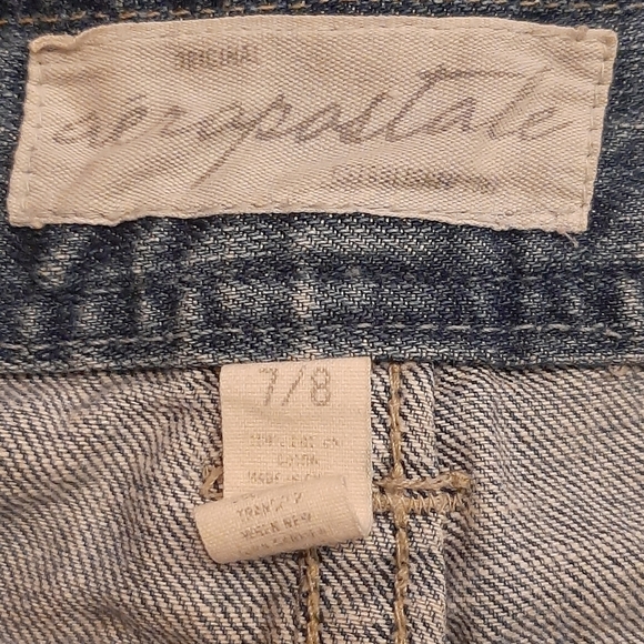 Aeropostale distressed jean mini skirt. - Picture 3 of 3